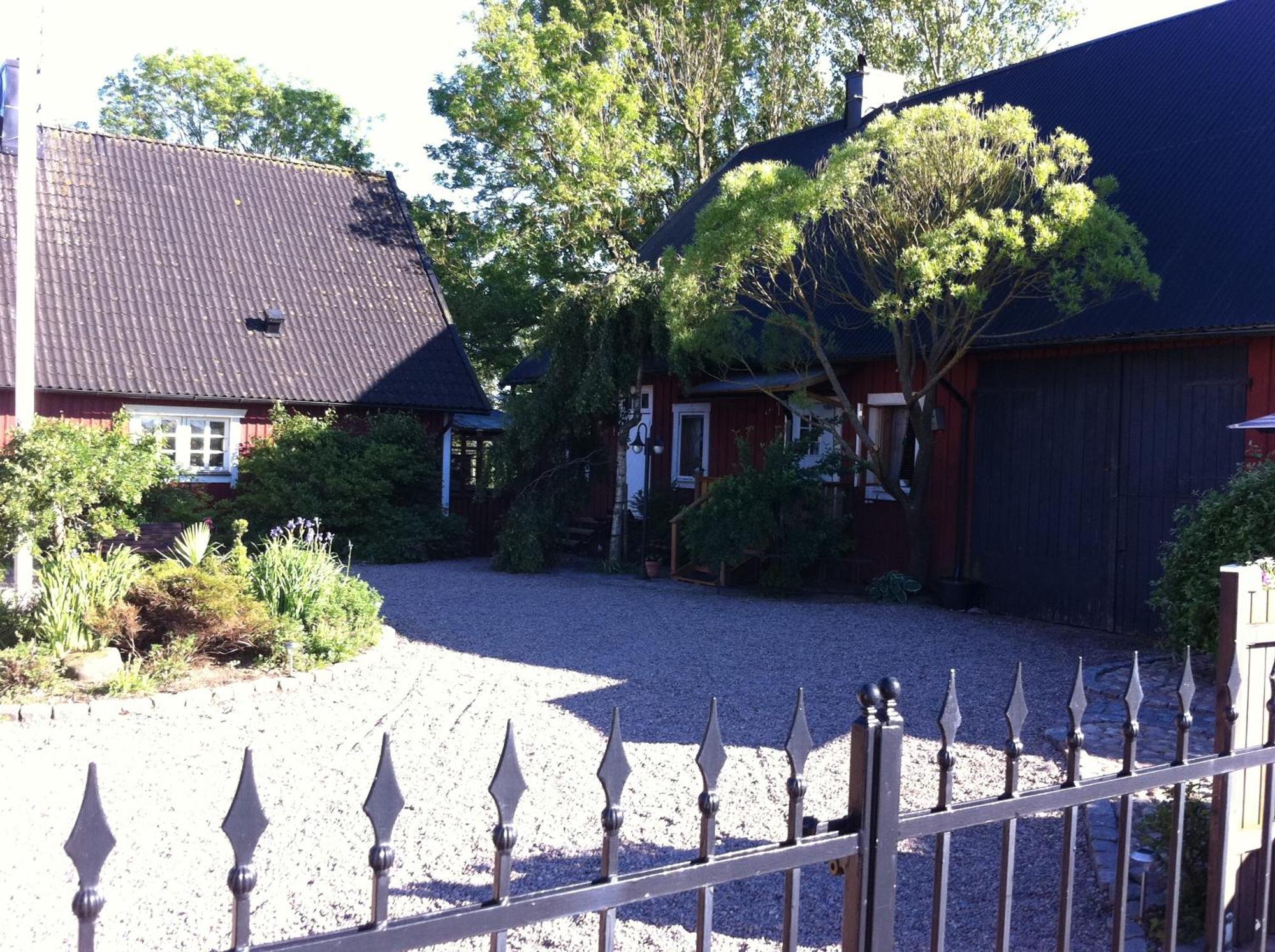 Mattisgarden Bed & Breakfast Östra Ljungby Exterior foto